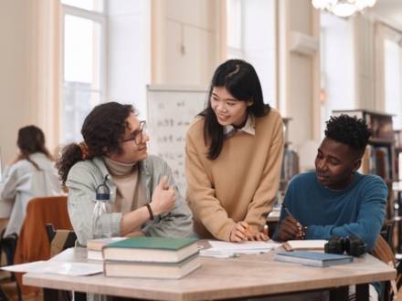 scholarships for immigrant students